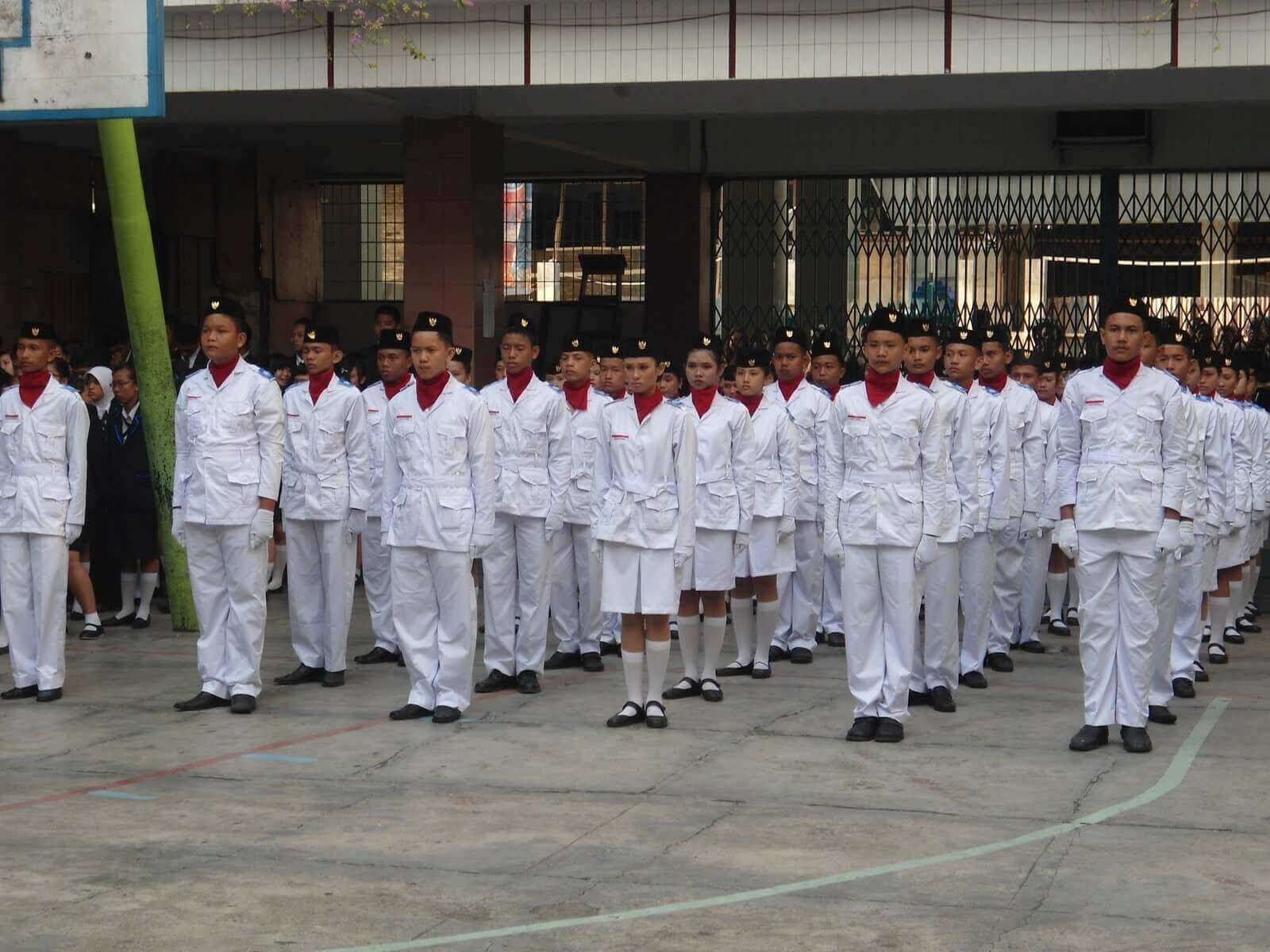 Kebanggaan Paskibra SMA Diponegoro Kisaran dalam Menjaga Tradisi Upacara Bendera